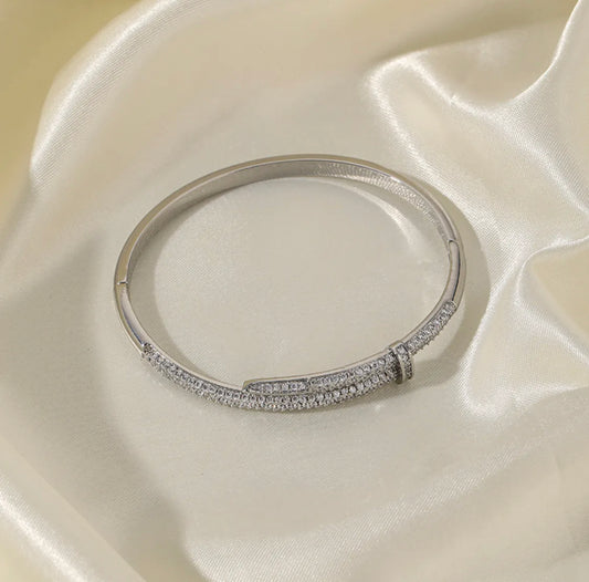 Milan Bangle