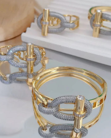Link Luxe Bangle